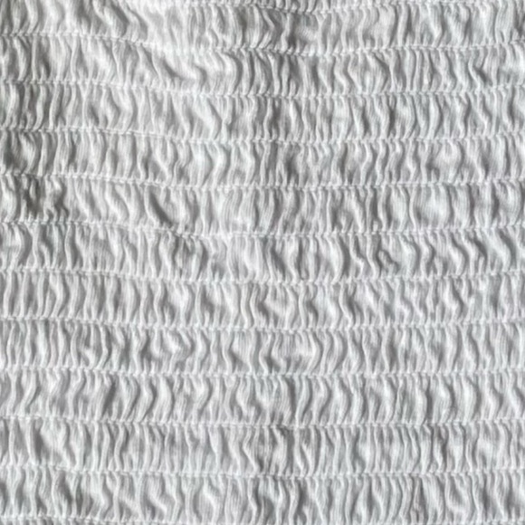 White Garage Elastic Smocked Ruffle Bow Cropped Top Size‎ Medium - Picture 6 of 6
